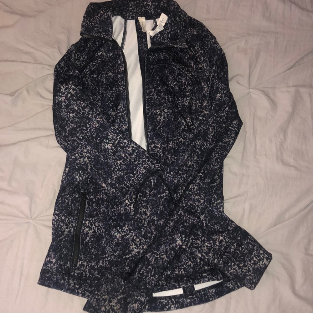 lululemon jacket